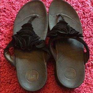 black fitflops